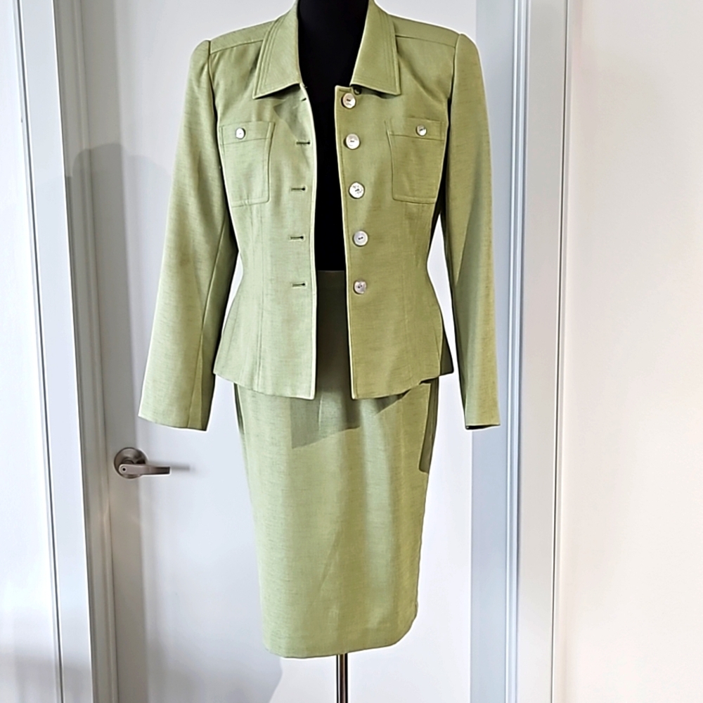 Kasper Green Skirt Set